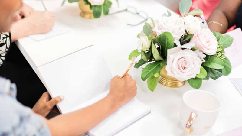 15 Ways to Stop Comparing Yourself to Others