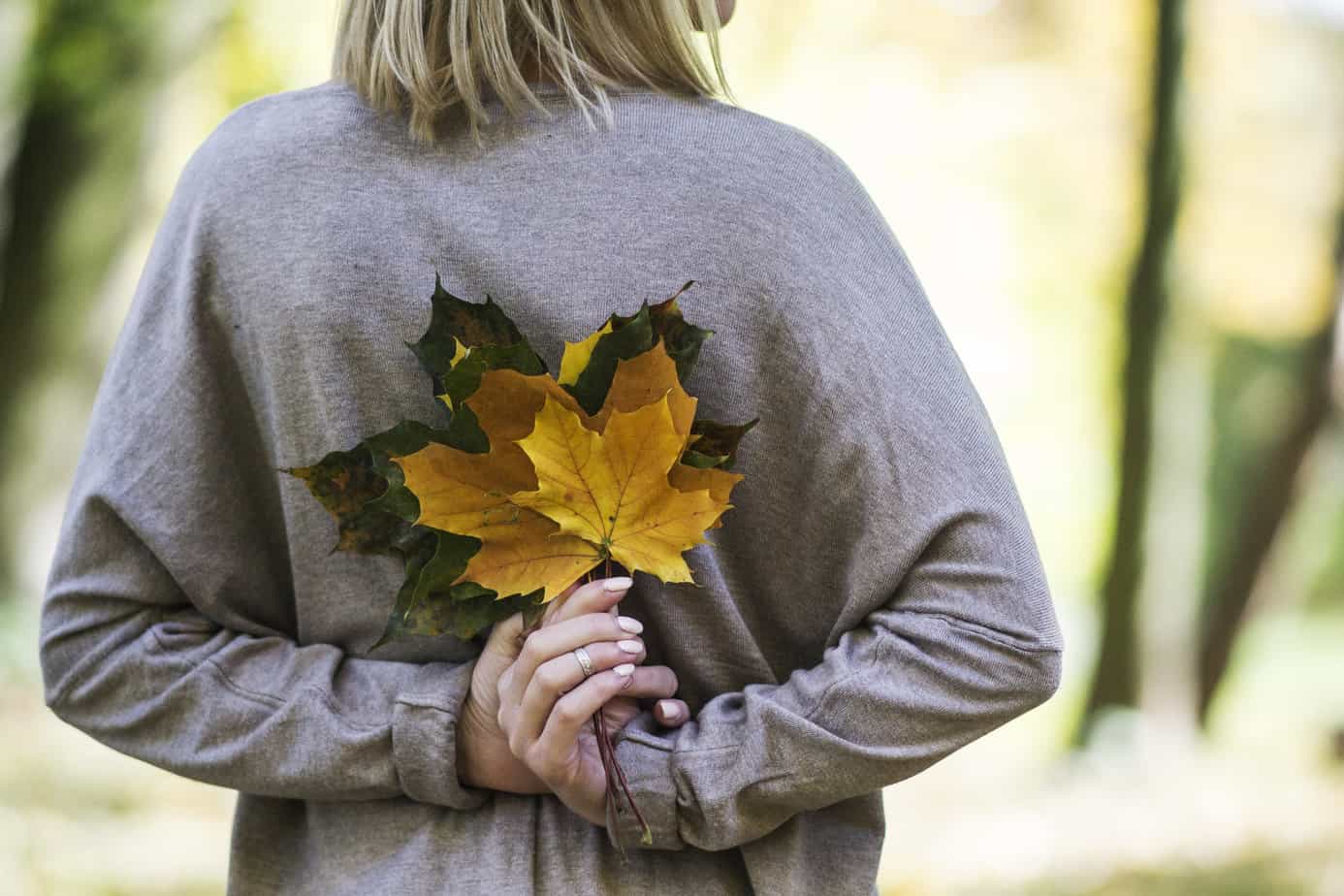 woman leaving the past behind