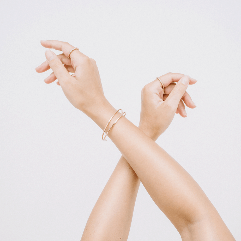 minimalist jewelry