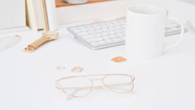 A Complete Guide for Creating a Minimalist Home Office