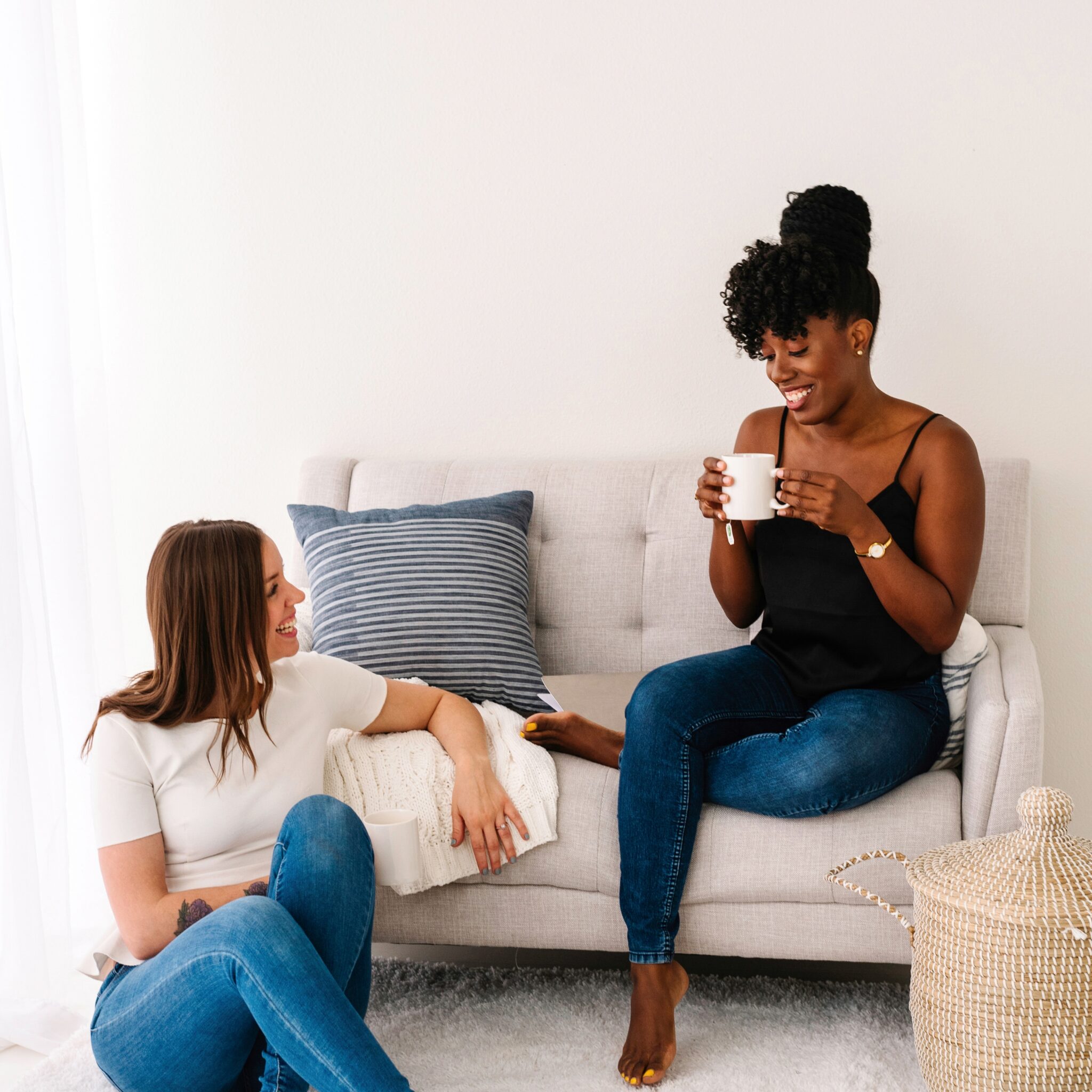 7 Simple Ways to Spread Happiness in Everyday Life