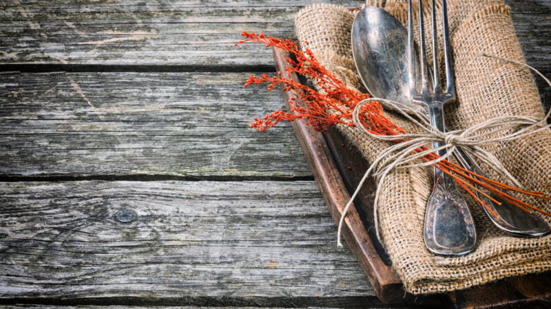 Keep Calm and Gobble On: 10 Stress-Free Minimalist Thanksgiving Tips